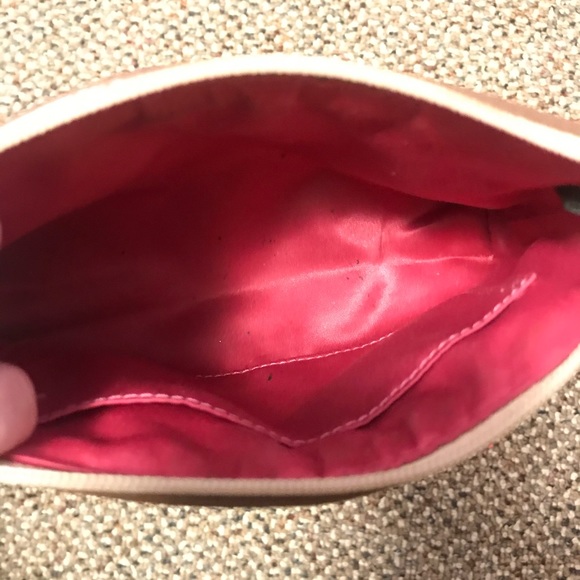 Pink coach wristlet - Picture 4 of 5